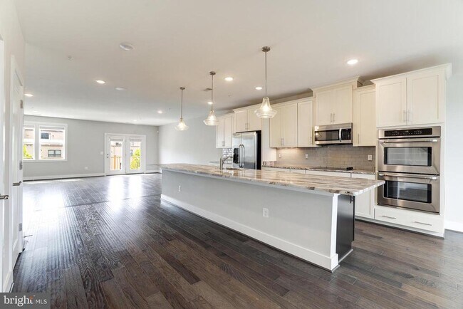 Foto del edificio - 44750 Tiverton Sq