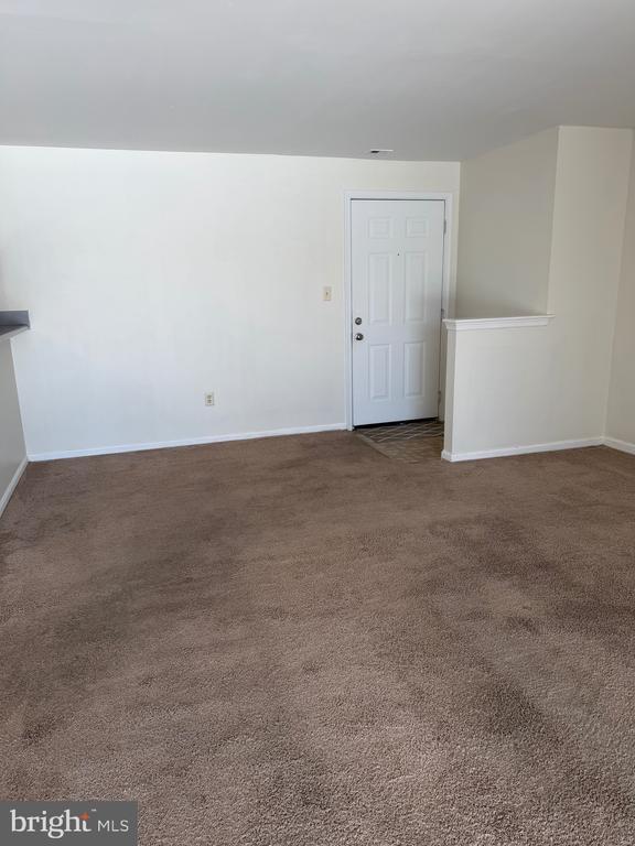 Foto del edificio - 6609 Rapid Water Way