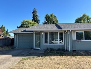 Building Photo - 510 NE 26th Ct