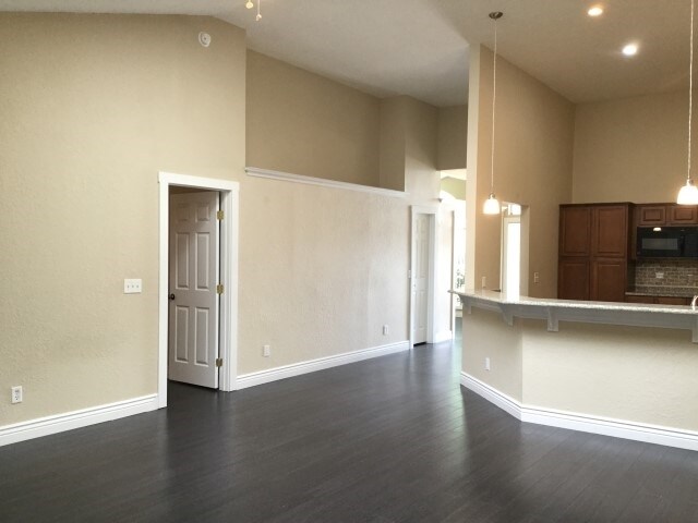 Building Photo - 7157 Coral Cove Drive