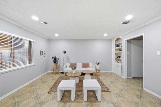 Foto del edificio - 14185 Misty Meadow Ln