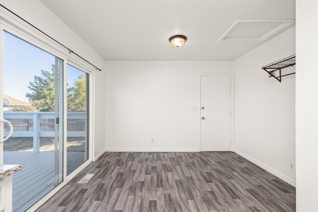 Building Photo - 6585 S 5135 W