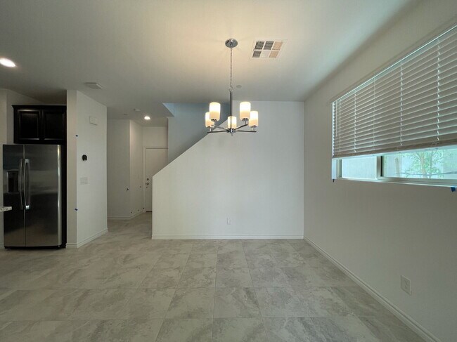 Building Photo - 802 Spring Estates Ave