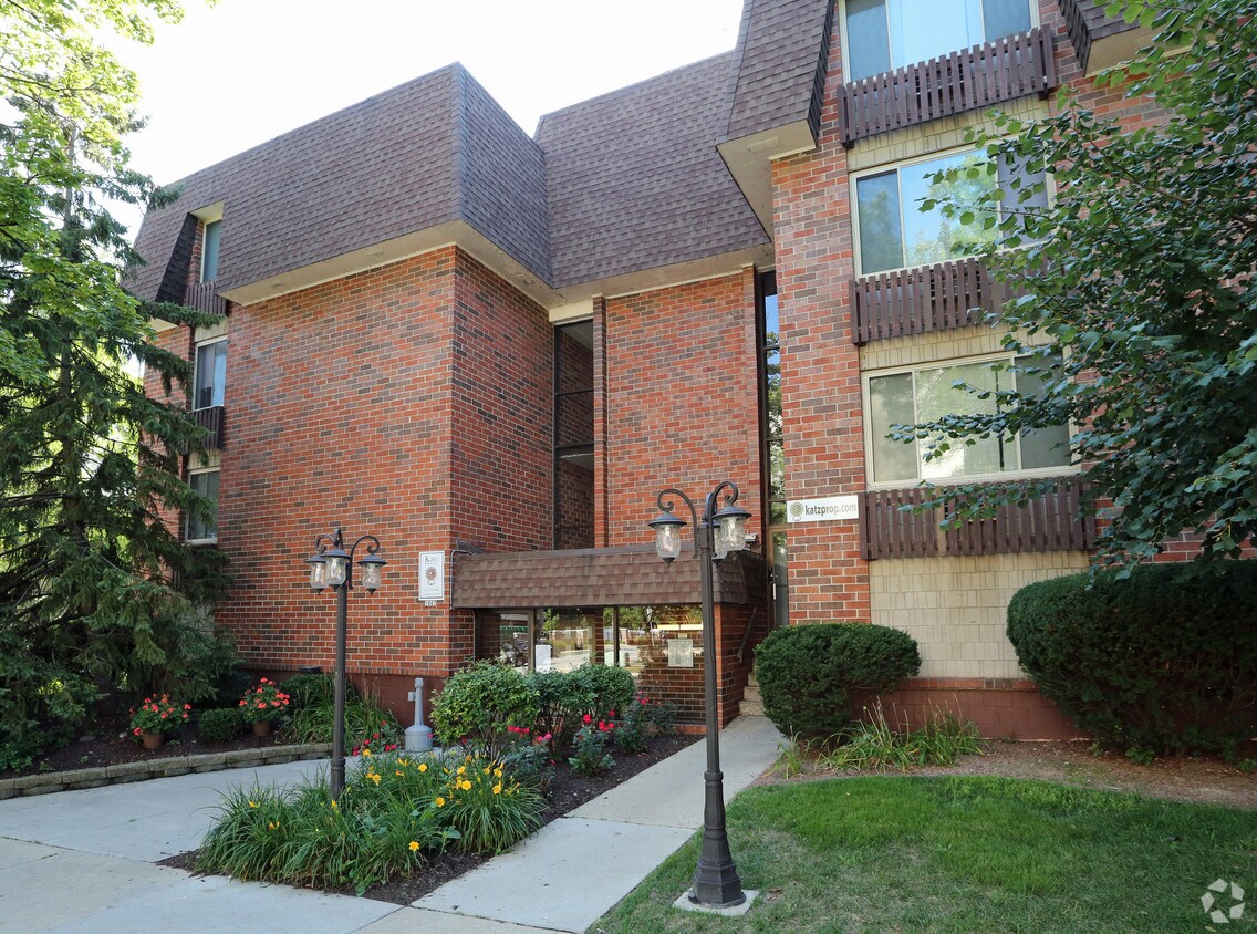 Edificio - Marshall Manor
