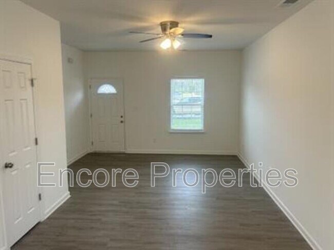 Building Photo - 3402 Littlefield Way