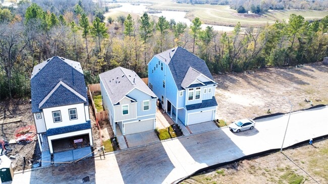 Building Photo - 3352 Vine Ter Trce