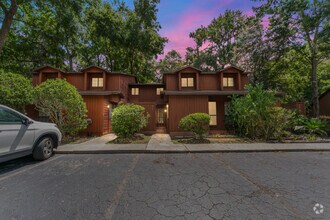 Building Photo - 917 SW 56th Terrace