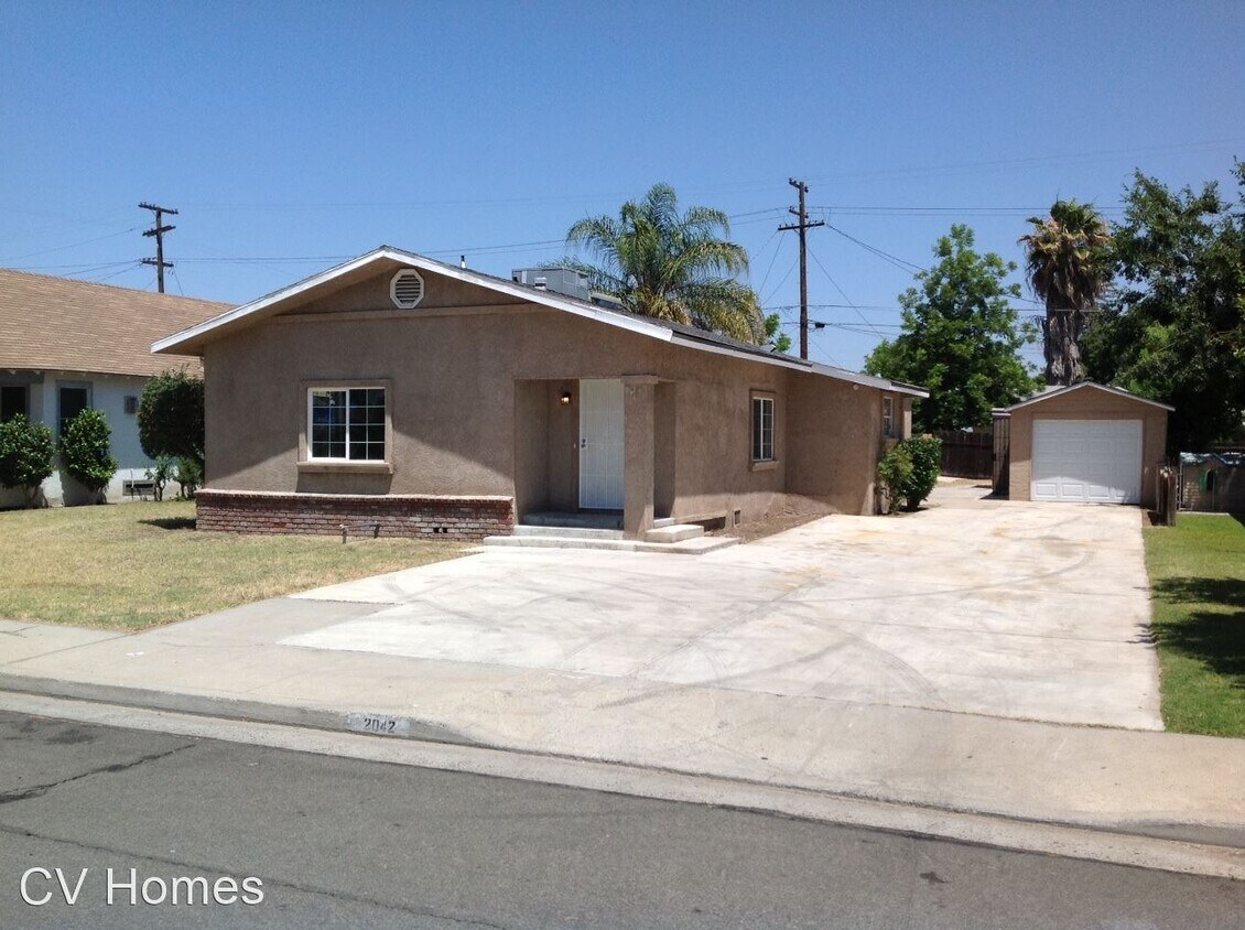 Primary Photo - 2 br, 1 bath House - 2042 Gaither St.