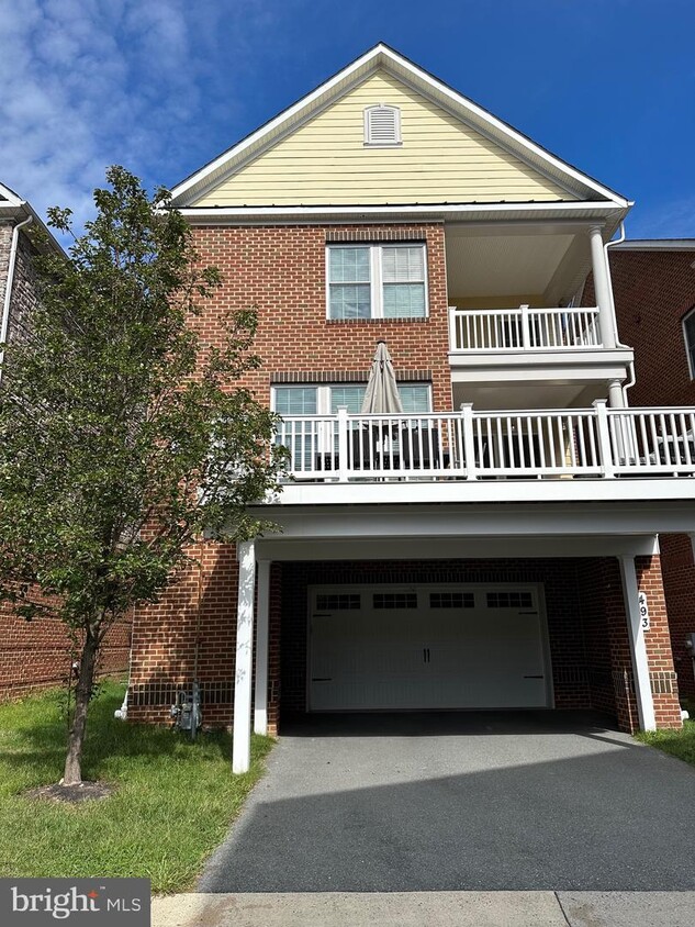 Foto principal - 493 Watkins Mill Rd