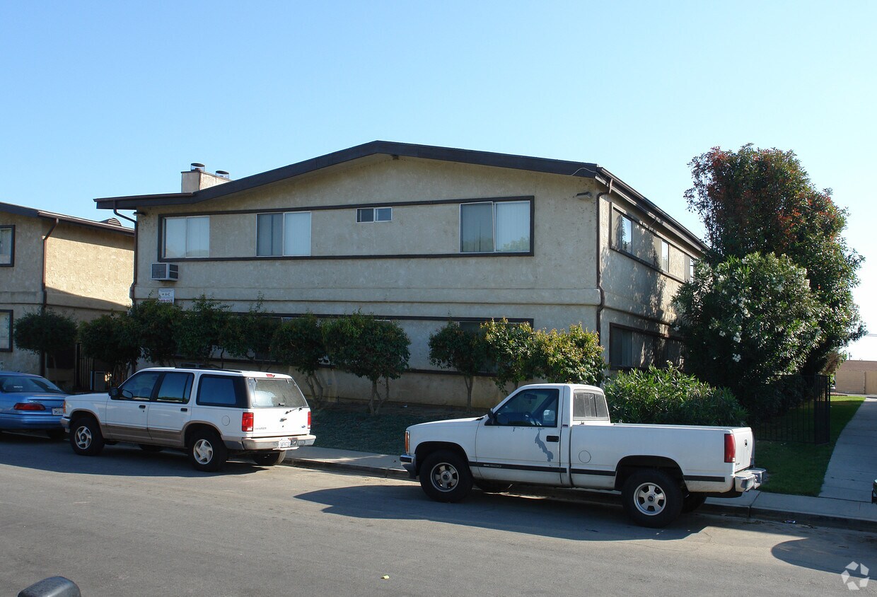 Primary Photo - 340 S Steckel Dr