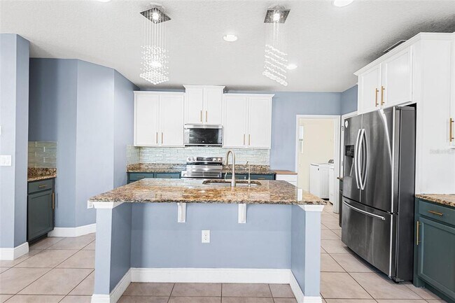 Building Photo - 1848 Oak Hammock Ct