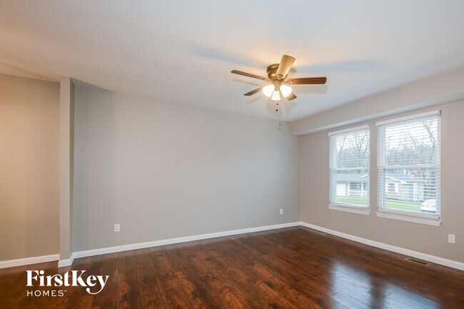 Foto del edificio - 22 Oak Forest Dr