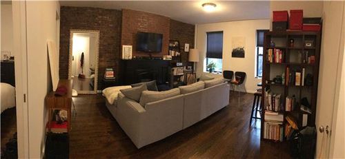 Foto del edificio - 302 Spring St