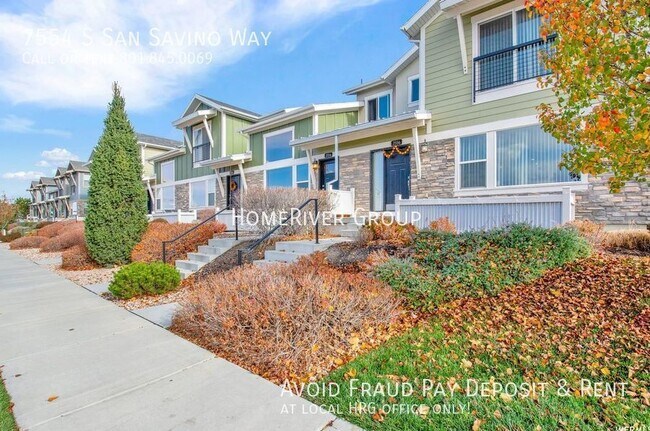 Foto del edificio - Beautiful Townhome For Rent!!