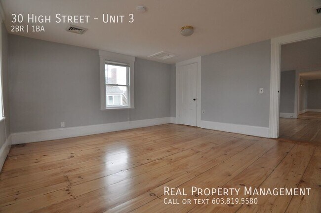 Building Photo - Attractive 2 Bedroom in Exeter Historic Di...