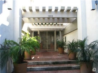 Building Photo - 5300 Fairview Blvd