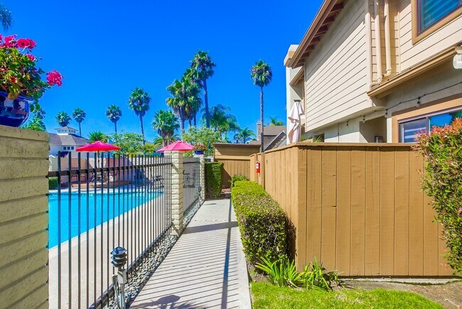 Foto del edificio - 7801 Centella St