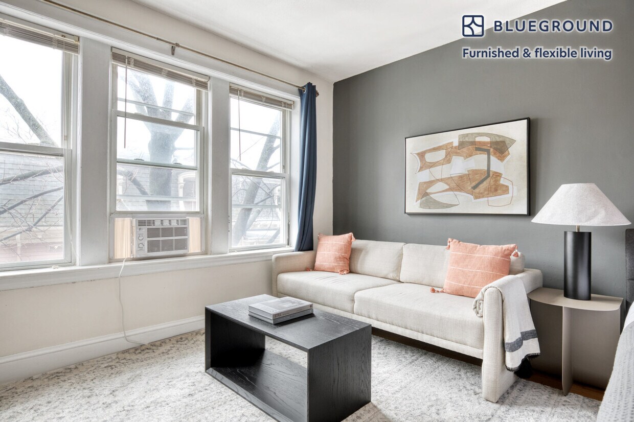 38 Day St Unit FL2ID743, Somerville, MA 02144 Room for Rent in