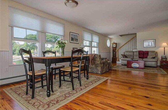 Foto del edificio - "Charming 2-Bed, 2-Bath Haven in Yarmouth – Spacious 1,380 Sq Ft Gem!"