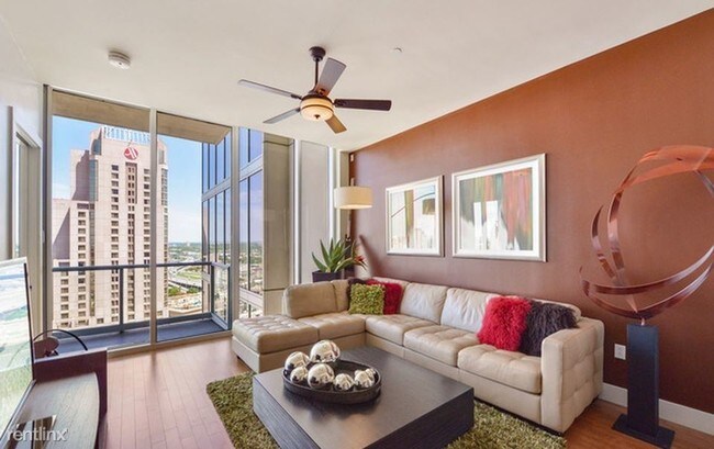 Foto del edificio - 600 E Market St