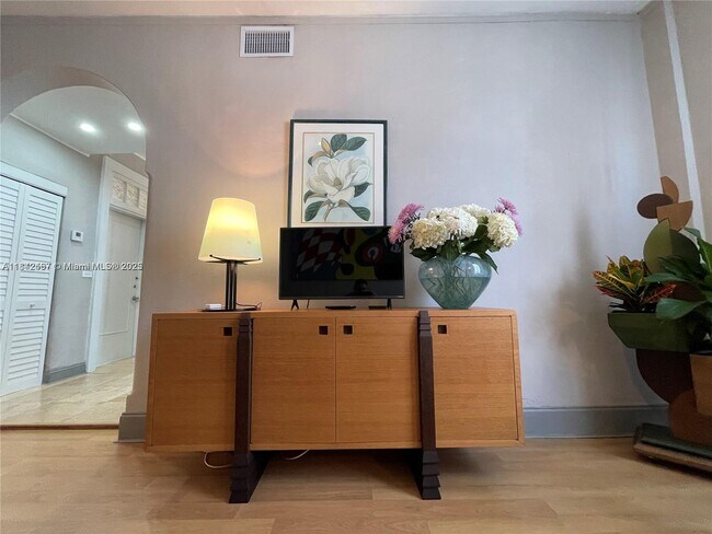Foto del edificio - 3224 Biscayne Blvd