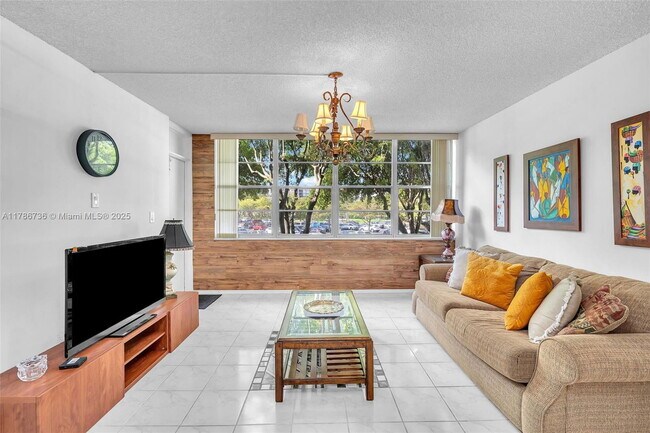 Foto del edificio - 1400 St Charles Pl