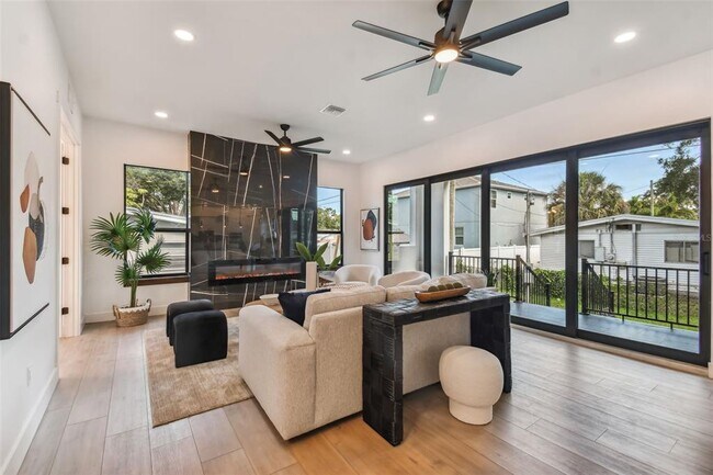 Foto del edificio - 4717 W Oklahoma Ave