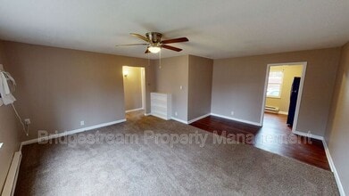 Building Photo - 721 Golfview Ave