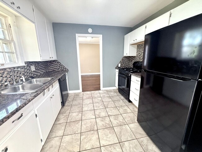 Building Photo - Cute 2Bed / 1Bath Home In NW OKC!!!