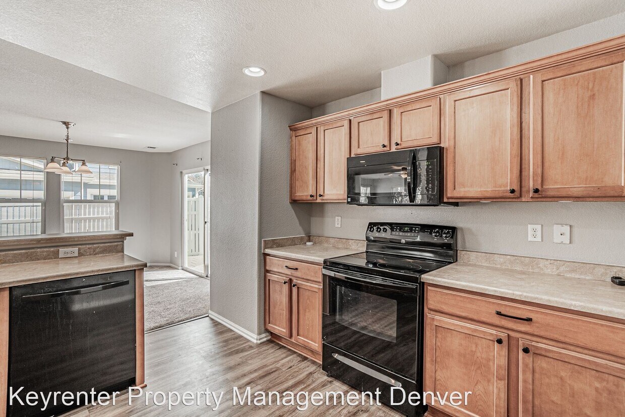 17346 E Kansas Pl, Aurora, CO 80017 House Rental in Aurora, CO