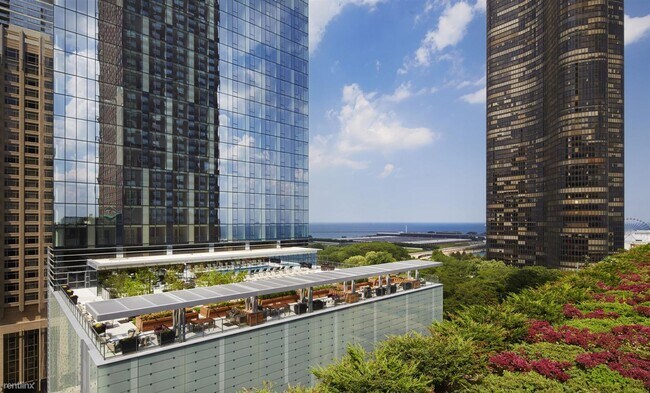 Foto del edificio - 440 E Grand Ave