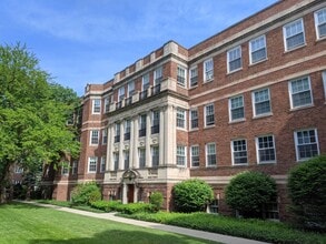 Building Photo - 1507 Oak Ave