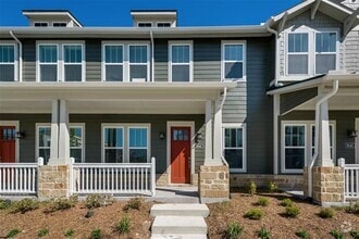 Building Photo - 8941 Grand Ave