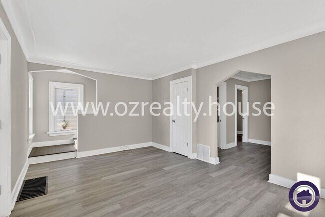 Foto del edificio - 1840 Marne Ave