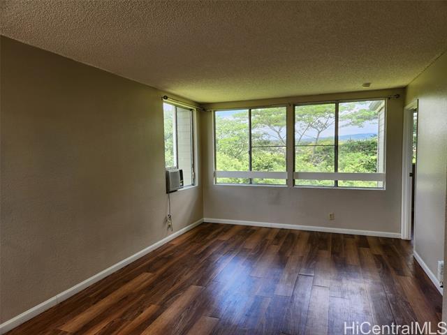 Building Photo - 95-701-701 Lanikuhana Ave