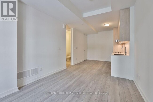 Building Photo - 7 Red Squirrel Ln.