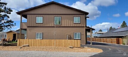 Building Photo - 2174 SW 19th St