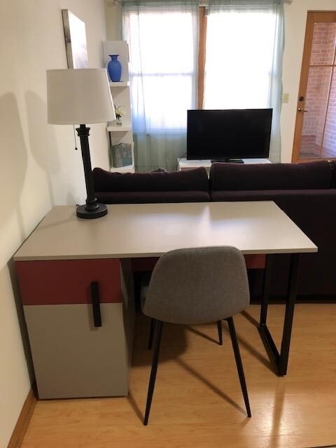 Foto del edificio - 322 N Henry St