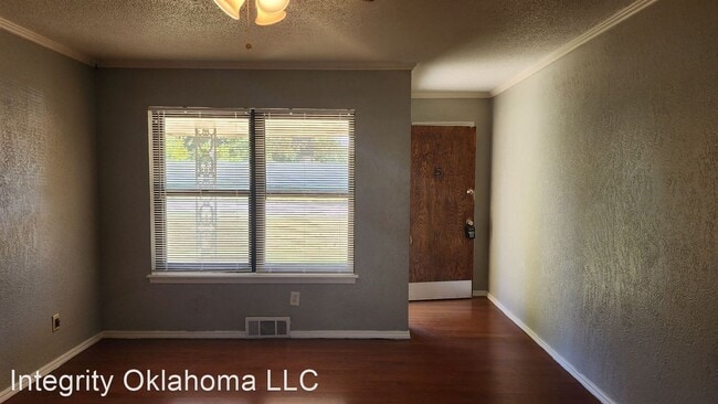 Building Photo - 3 br, 2 bath House - 1009 SW 70th Street