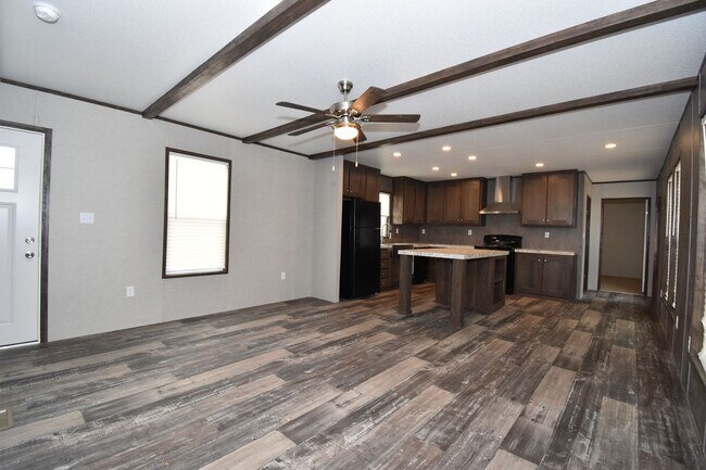 Foto del edificio - 155 Kathryn Ln