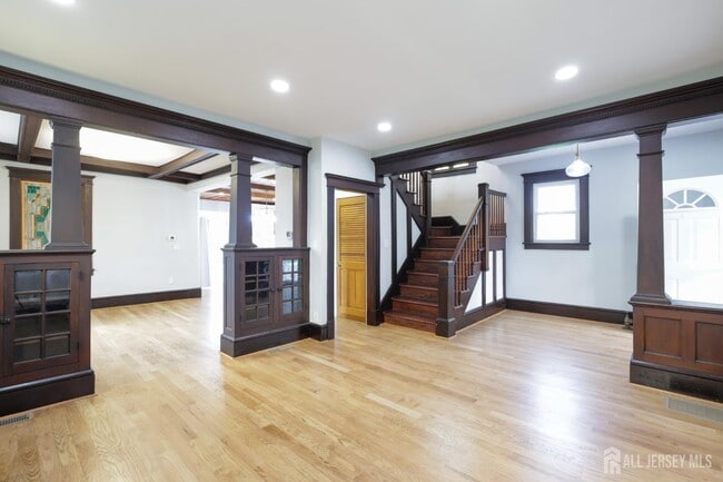 Building Photo - 657 Amboy Ave