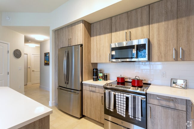 2HAB, 2BA - 923 ft² - B2 - Blu27 at Edgewater
