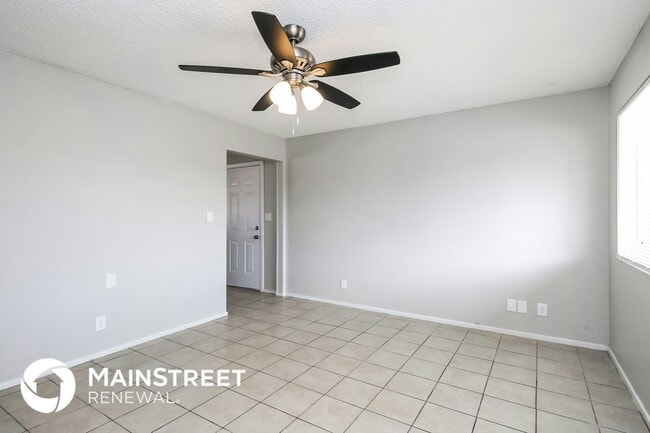 Foto del edificio - 774 E Carla Vista Dr