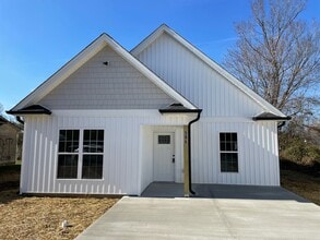 Building Photo - 506 Dillon St