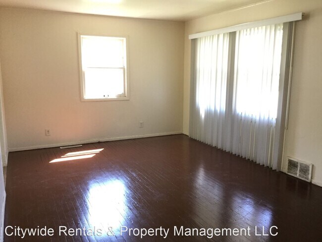 Building Photo - 3 br, 1 bath House - 4800 W Fairmount Ave