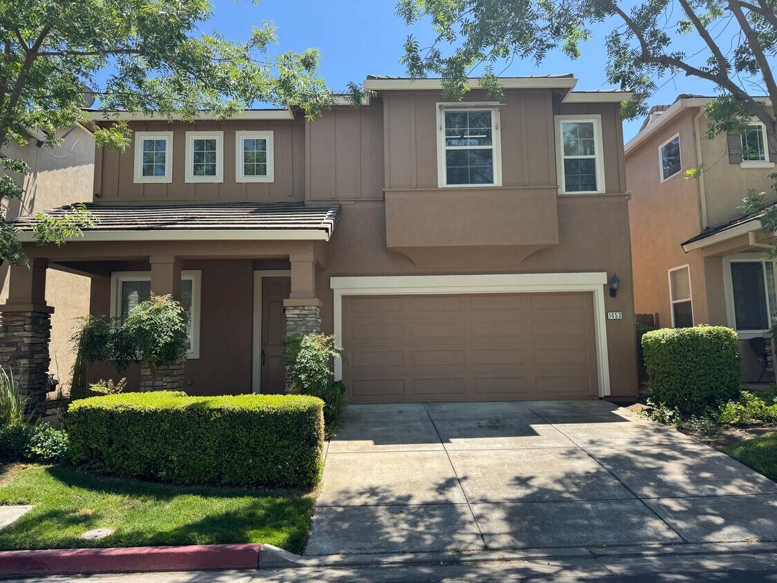Foto principal - 1453 S Mills Ave