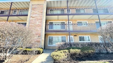 Building Photo - 4935 N Harlem Ave