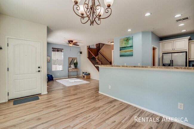 Building Photo - Beautiful 3 Bedroom, 2.5 Bath Home with a ...