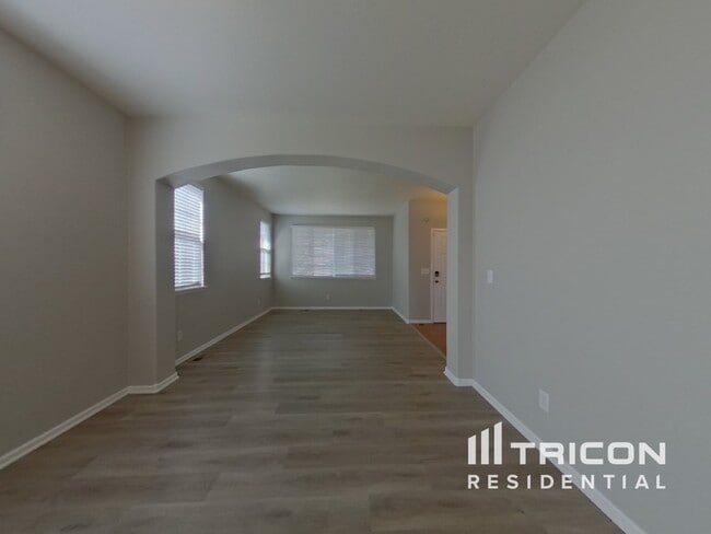 Building Photo - 1834 Alpine Dr