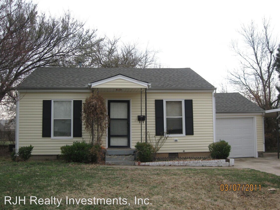 Foto principal - 2 br, 1 bath House - 116 W Lilac Ct
